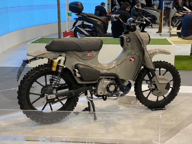 Honda Super Cub bất ngờ c&oacute; th&ecirc;m phi&ecirc;n bản mới cực hầm hố, thiết kế khiến d&acirc;n t&igrave;nh 'đi&ecirc;n đảo'