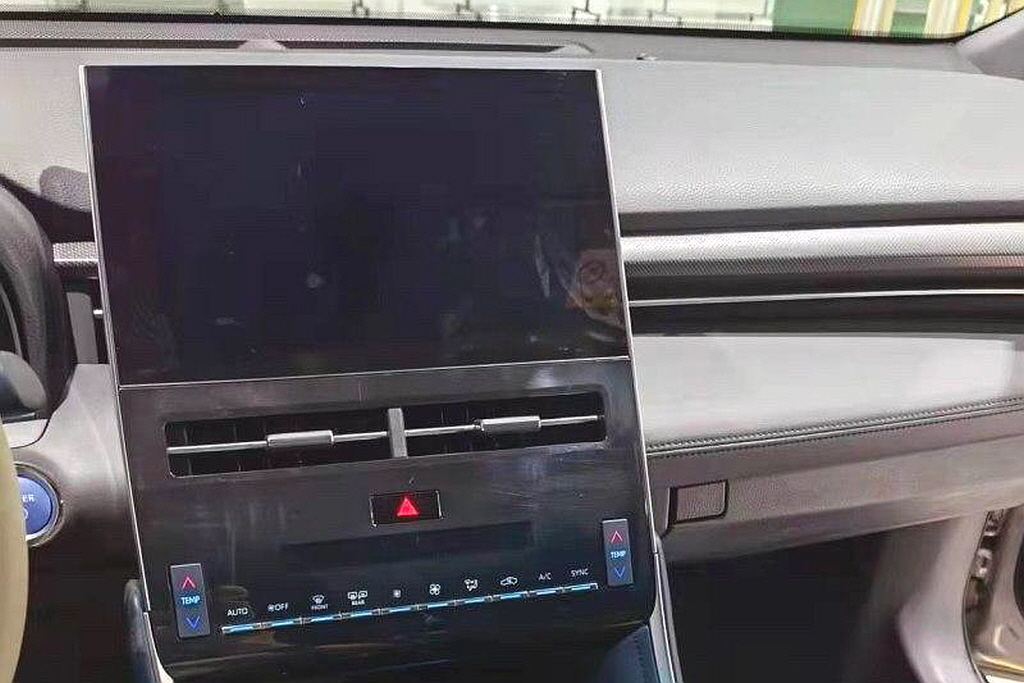 Chi tiết 'đàn em' sắp ra mắt của Toyota Innova: Thiết kế đe dọa 'ngôi vương' của Mitsubishi Xpander