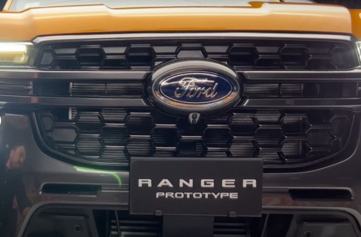 Ảnh thực tế của Ford Ranger 2022 khiến kh&aacute;ch Việt bấn loạn: Đẹp kh&ocirc;ng điểm trừ, trang bị ngập tr&agrave;n