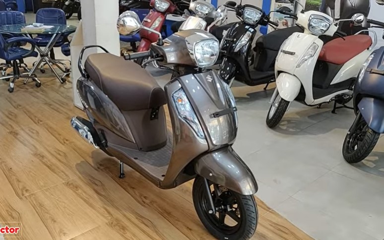 'Cơn &aacute;c mộng' của Honda Vision 2021 ra mắt với gi&aacute; 23 triệu, đẹp kh&ocirc;ng k&eacute;m cạnh 'tiểu SH'