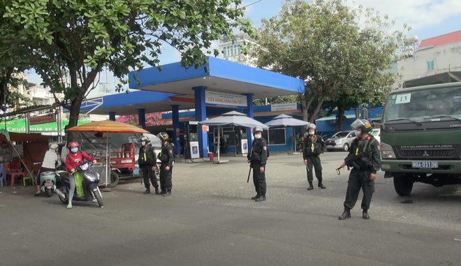 Diễn biến mới nhất về đường d&acirc;y 200 triệu l&iacute;t xăng giả: Tiếp tục phong tỏa c&acirc;y xăng c&oacute; li&ecirc;n quan