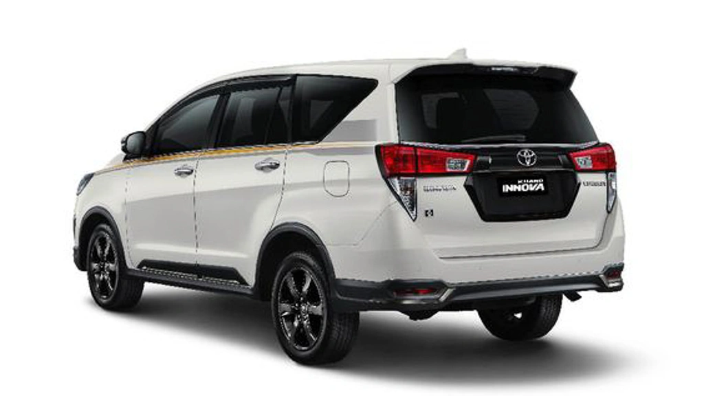 Toyota Innova tung bản giới hạn với số lượng 50 chiếc, giá bán từ 641 triệu đồng