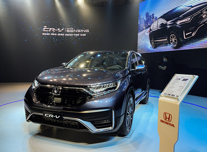 Honda CR-V, Hyundai SantaFe rủ loạt xe hot tung ưu đãi, giảm giá lên tới 150 triệu đồng