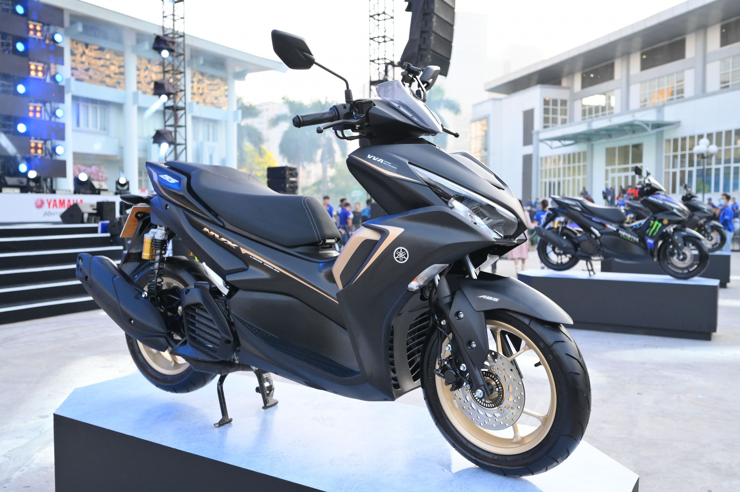 Chi tiết mẫu xe ga thể thao mới của Yamaha: Thiết kế sắc nét, giá bán 'đe dọa' Honda Air Blade