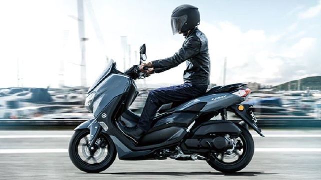 'T&acirc;n binh' của Yamaha về đại l&yacute; trong th&aacute;ng 6, gi&aacute; b&aacute;n v&agrave; thiết kế khiến Honda Air Blade 'rơi lệ'