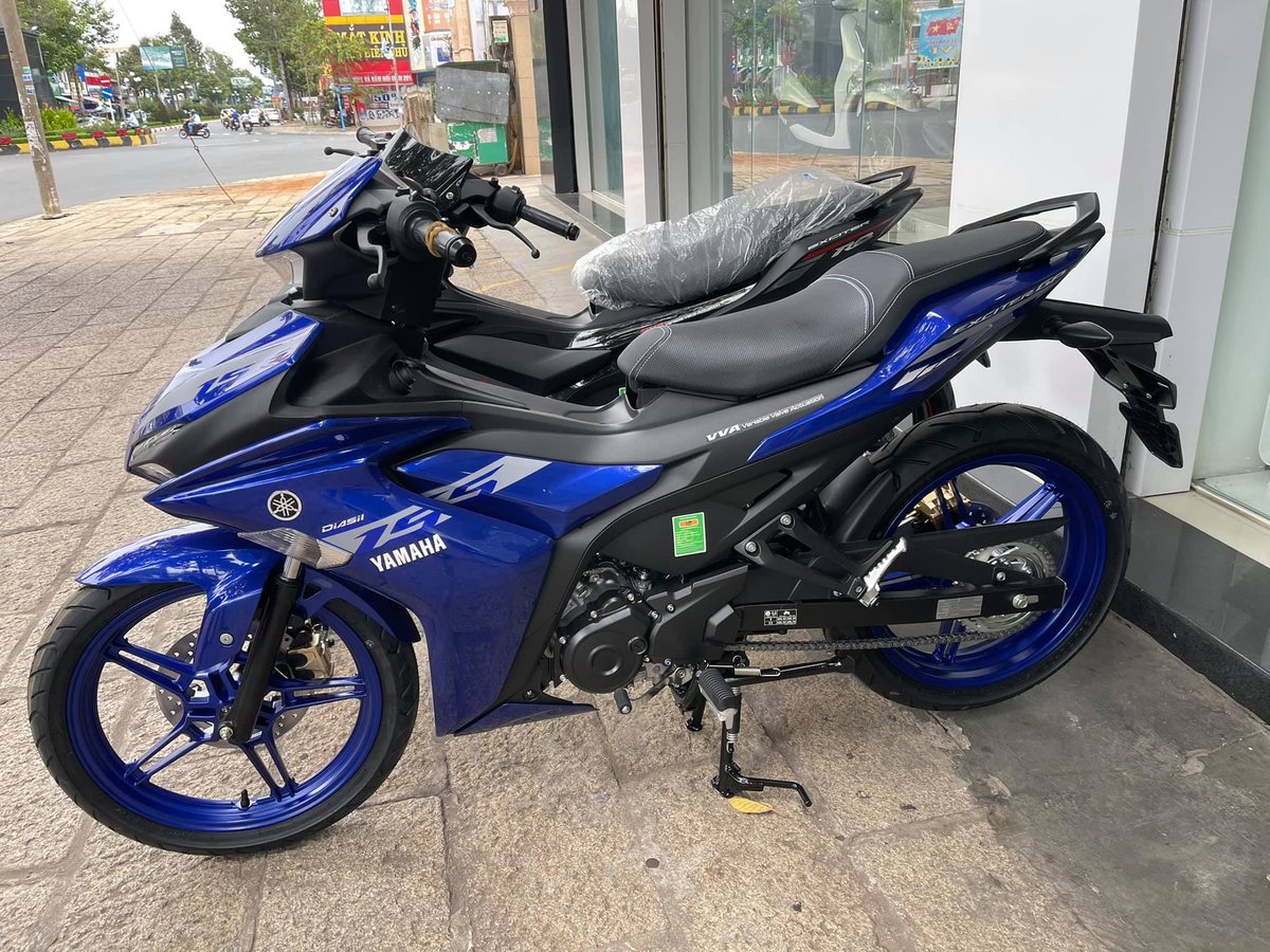 Yamaha Exciter 155 2021 hạ nhiệt, giảm gi&aacute; xuống mức thấp kh&ocirc;ng tưởng khiến Winner X 'lo lắng'