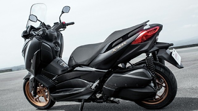 Yamaha tr&igrave;nh l&agrave;ng si&ecirc;u phẩm tay ga mới: Gi&aacute; đắt hơn Honda SH 150i, về đại l&yacute; trong th&aacute;ng 7