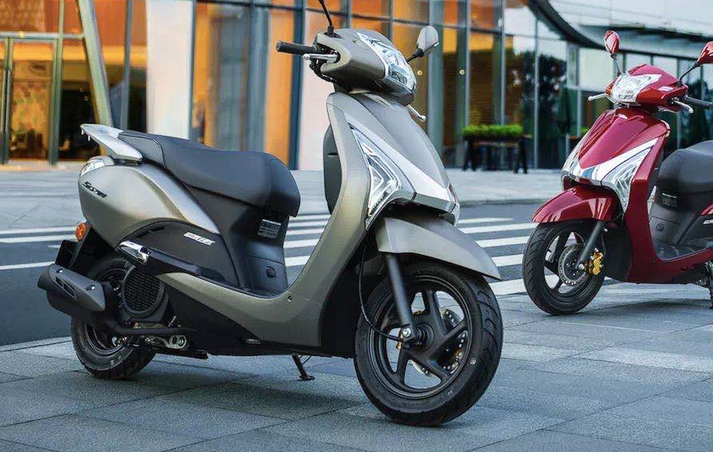 'Kẻ so&aacute;n ng&ocirc;i' Honda Vision ra mắt, d&acirc;n t&igrave;nh bấn loạn với thiết kế m&atilde;n nh&atilde;n c&ugrave;ng gi&aacute; b&aacute;n kh&ocirc;ng tưởng