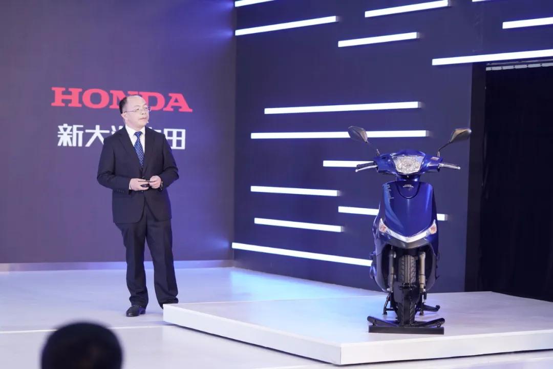 Mẫu xe ga mới của Honda ra mắt với giá 28 triệu, 'soán ngôi' Honda Vision nhờ thiết kế mãn nhãn