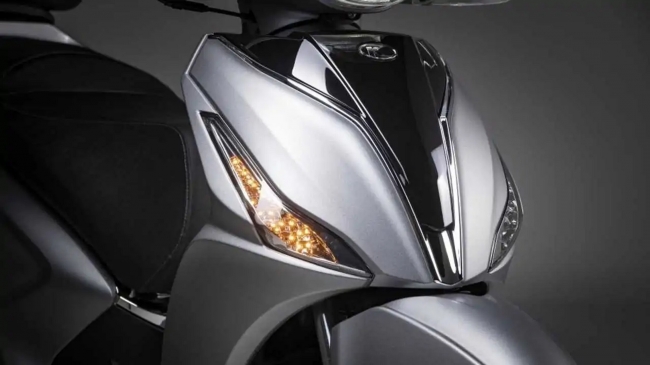 Tin xe hot 6/7: Đối thủ Honda SH tung bản n&acirc;ng cấp đẹp ngỡ ng&agrave;ng, mẫu xe ga Honda c&oacute; gi&aacute; 18 triệu