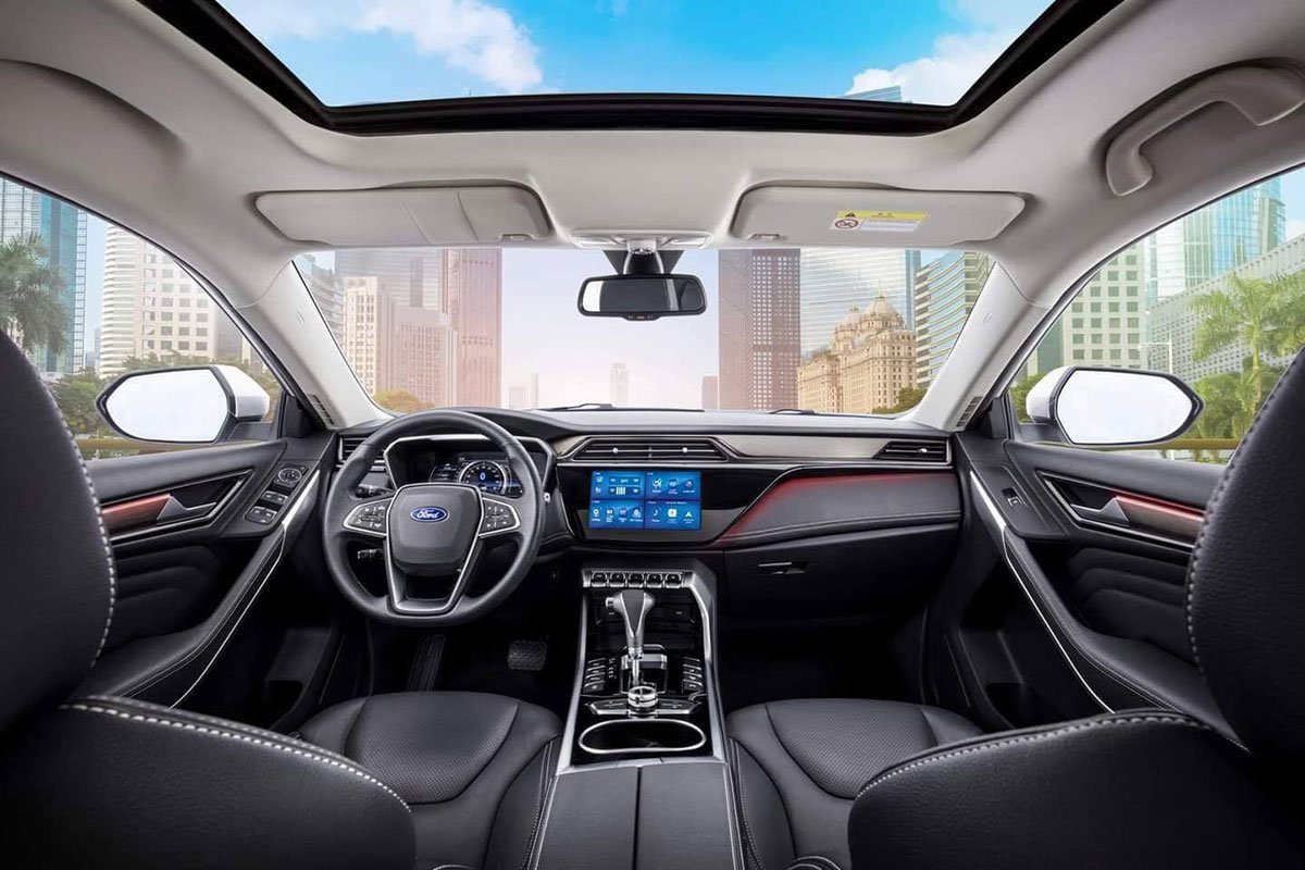 Đối thủ Honda CR-V, Mazda CX-5 cập bến đại lý với giá 700 triệu, ảnh thực tế đẹp hút hồn khách Việt