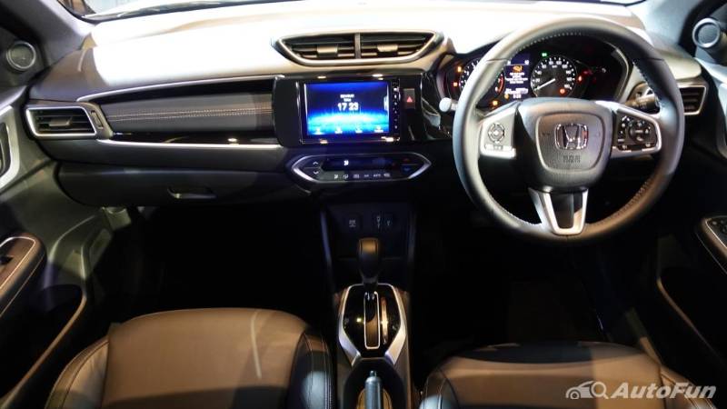 Đối thủ Mitsubishi Xpander rục rịch ra mắt, 'thế ch&acirc;n' Toyota Innova với mức gi&aacute; chỉ 415 triệu đồng