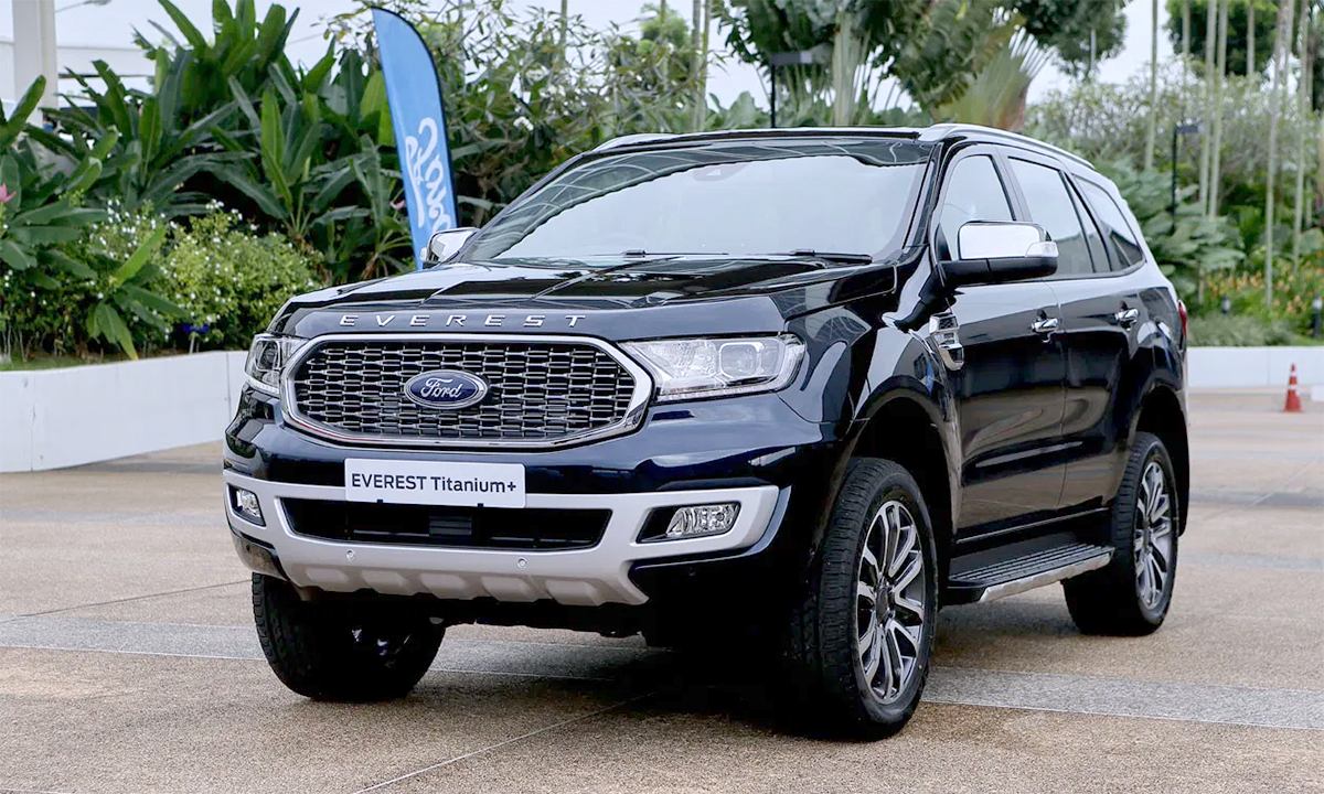 Ford Everest 2021 bất ngờ điều chỉnh gi&aacute; b&aacute;n, 'đe nẹt' Toyota Fortuner với loạt trang bị hiện đại