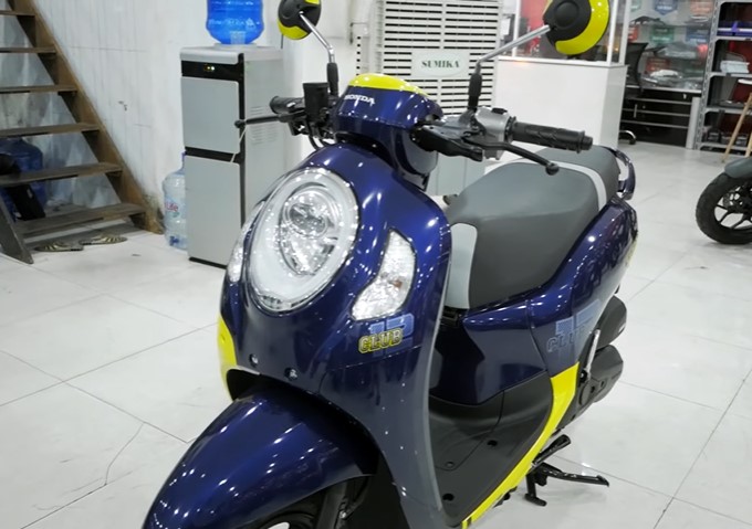 Mẫu xe ga Honda đắt ngang Honda SH bất ngờ về đại l&yacute; Việt, diện mạo cuốn h&uacute;t khiến d&acirc;n t&igrave;nh bấn loạn