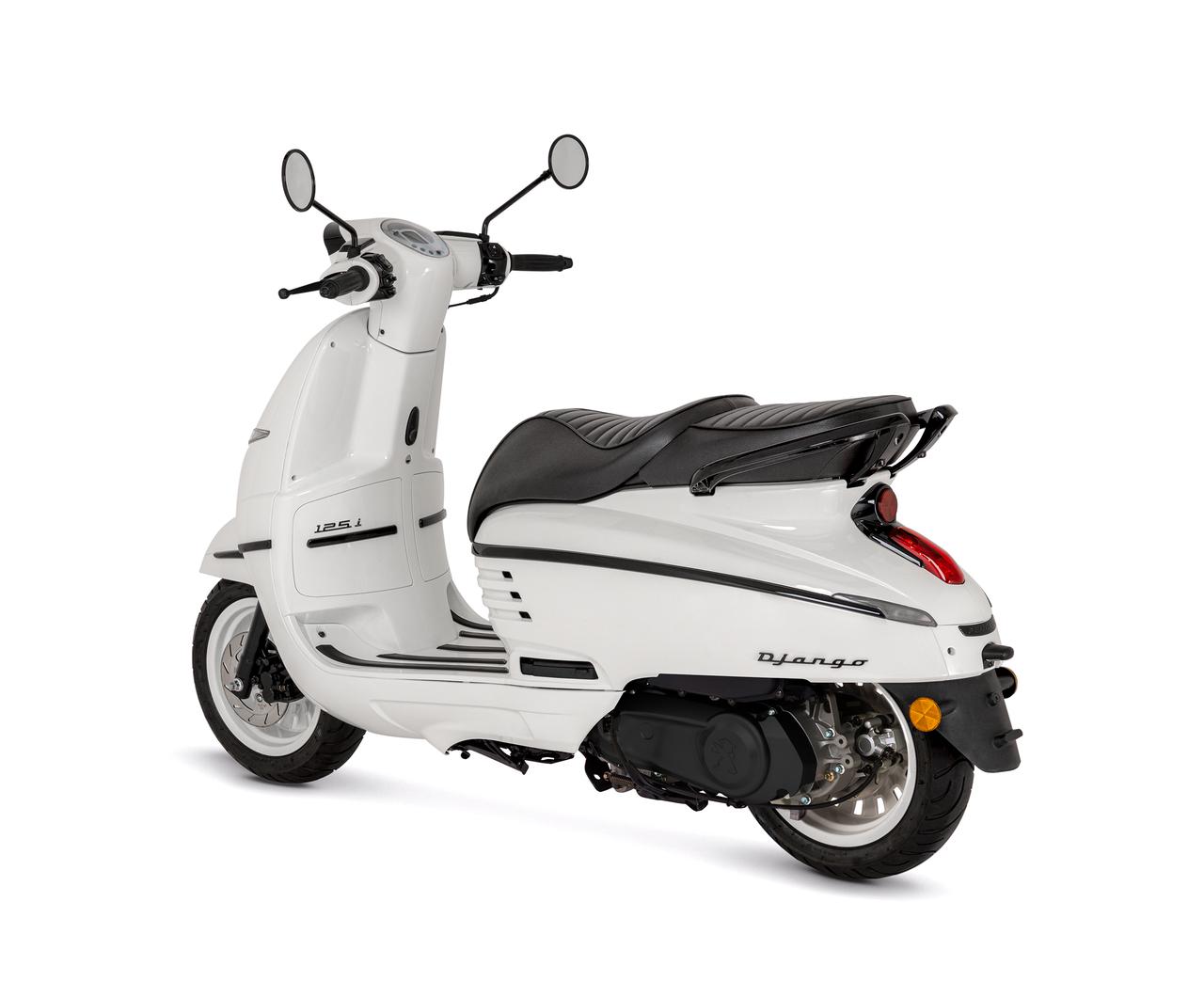 Honda SH 125i 'dè chừng' trước đối thủ mới: Thiết kế sang trọng, sắp về đại lý với mức giá hấp dẫn