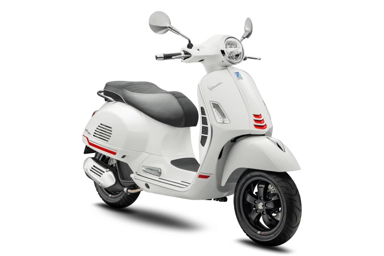 Honda SH 350i 'gục ng&atilde;' trước đối thủ mới: Gi&aacute; b&aacute;n cực hấp dẫn, thiết kế đốn tim d&acirc;n t&igrave;nh