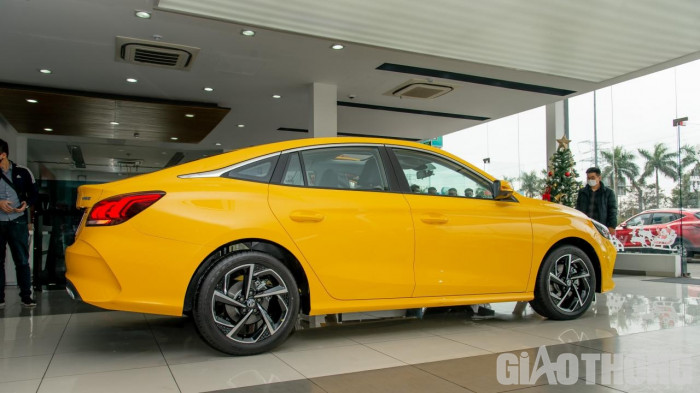 Tin xe tối 3/3: Honda ra mắt mẫu xe số đẹp 'lấn &aacute;t' Honda Wave Alpha, gi&aacute; b&aacute;n g&acirc;y sốt