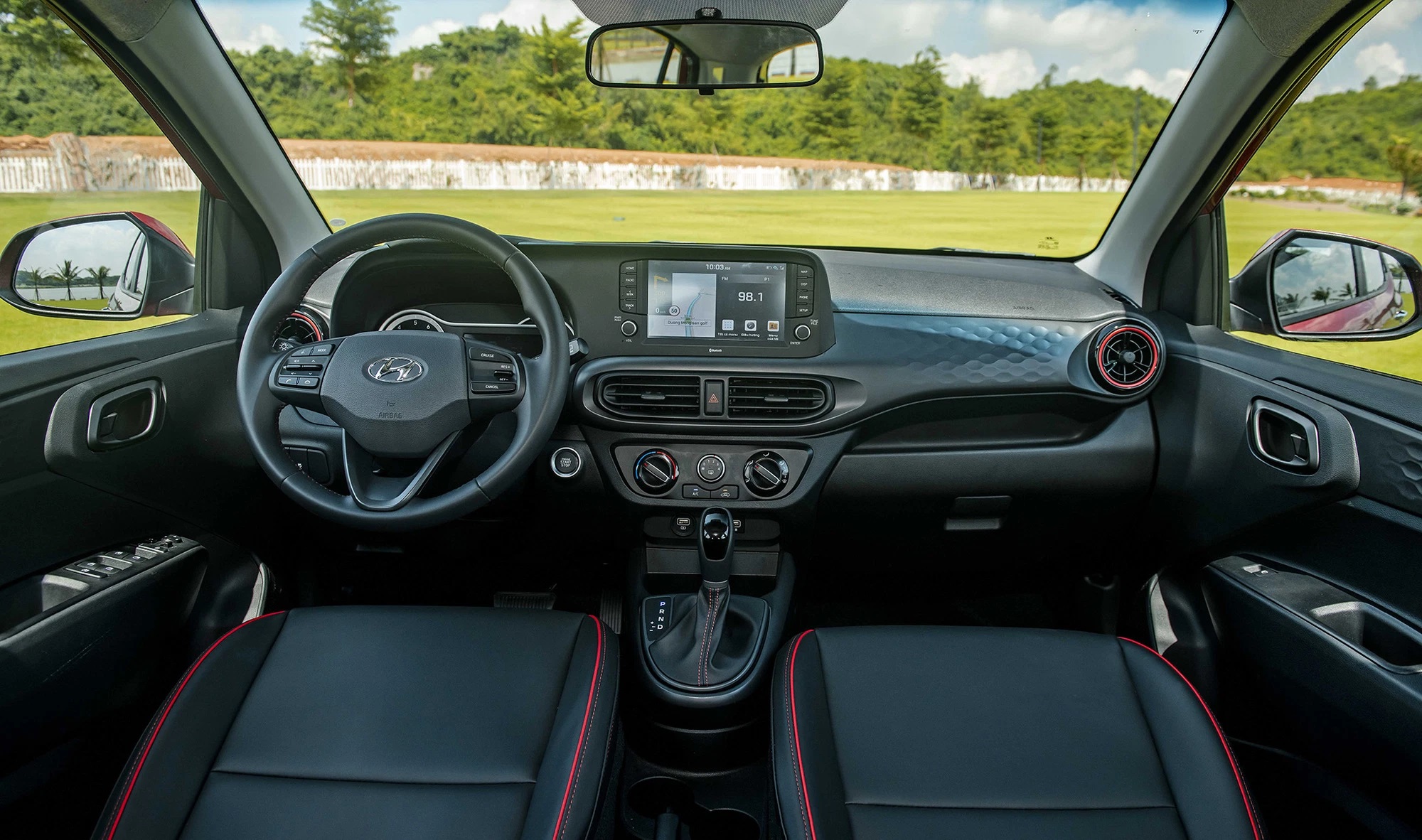 Không kém cạnh VinFast Fadil, mẫu Hyundai Grand i10 tung ưu đãi khủng, giá xe chỉ còn 330 triệu đồng
