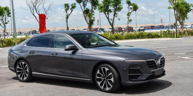 VinFast Fadil giữ vững ngôi vương doanh số tháng 2/2022, VinFast tiếp tục tung nhiều ưu đãi 'khủng'