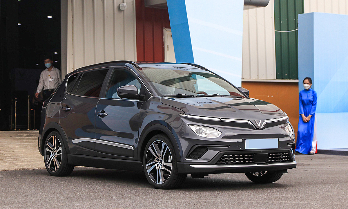 VinFast Fadil giữ vững ngôi vương doanh số tháng 2/2022, VinFast tiếp tục tung nhiều ưu đãi 'khủng'