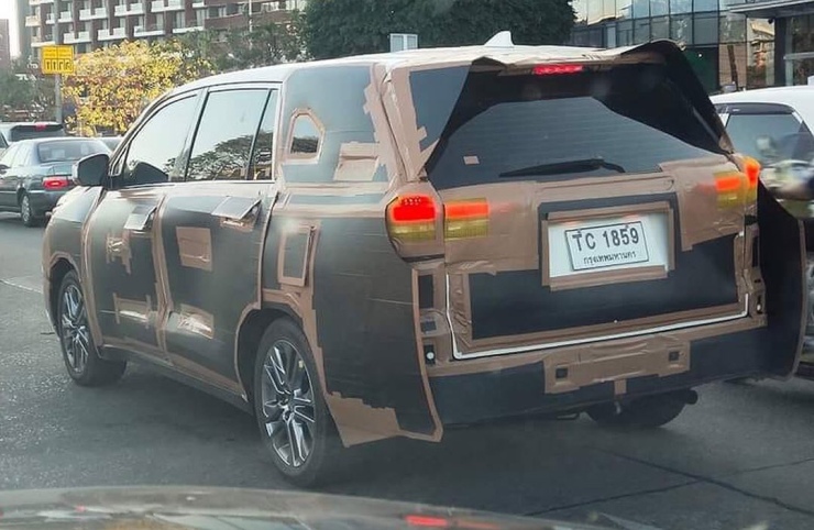 Toyota Innova 2023 lộ diện: Thiết kế lột x&aacute;c, n&acirc;ng cấp động cơ để 'so&aacute;n ng&ocirc;i' Mitsubishi Xpander