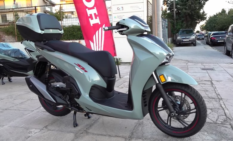 Honda SH 350i 2022 đẹp khó cưỡng với tùy chọn màu mới, cận cảnh diện mạo thực tế tại đại lý