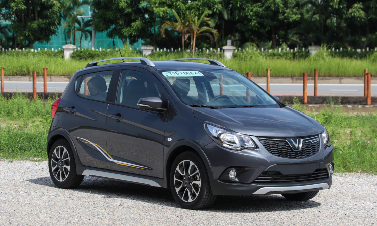 Nối gót Lux SA2.0, 'vua phân khúc' VinFast Fadil tung ưu đãi cả trăm triệu khiến khách Việt vui mừng