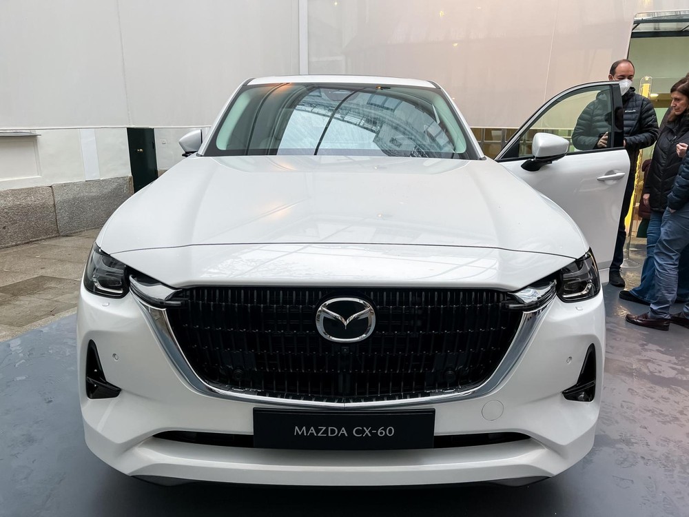 Mazda CX-60 2022 ra mắt: Ngập tràn công nghệ, sớm về Việt Nam 'soán ngôi' Hyundai SantaFe