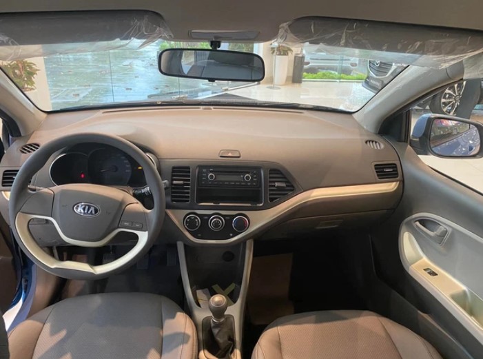 Kia Morning giảm giá cực sâu xuống chỉ còn 275 triệu tại đại lý, liệu có cửa 'đấu' VinFast Fadil?