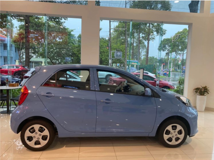 Kia Morning giảm giá cực sâu xuống chỉ còn 275 triệu tại đại lý, liệu có cửa 'đấu' VinFast Fadil?