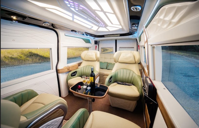 Chứng chỉ QVM của Ford Motor: Cùng đối tác thiết lập chuẩn mực trong lĩnh vực kinh doanh xe hoán cải