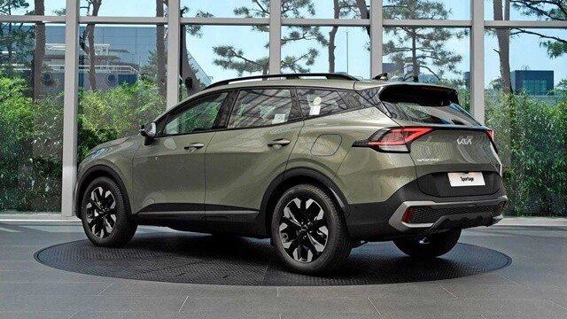 Kia Sportage 2022 lộ giá bán dự kiến tại thị trường Việt, Hyundai Tucson lo sợ 'thất sủng'