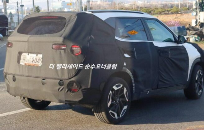 Kia Seltos 2022 bất ngờ lộ diện, h&eacute; lộ loạt n&acirc;ng cấp đủ khiến Toyota Corolla Cross 'thất sủng'