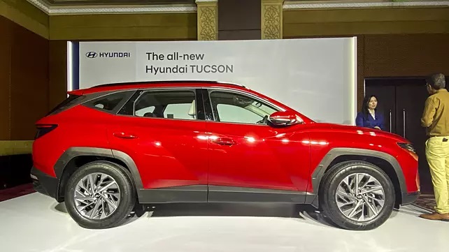 Hyundai Tucson 2022 thế hệ mới sẽ về đại lý trong tháng 8 tới, đe nẹt Honda CR-V với giá 764 triệu