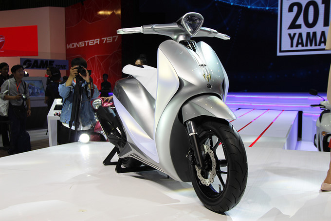 Yamaha Glorious từng khiến kh&aacute;ch Việt 'đi&ecirc;n đảo' bất ngờ lộ diện, thiết kế đẹp kh&ocirc;ng k&eacute;m Honda SH