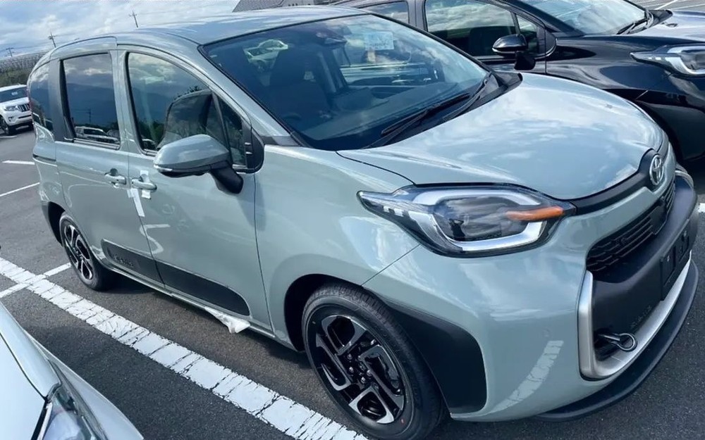 Toyota ra mắt mẫu MPV với giá rẻ như cho, vừa về đại lý đã khiến dân tình 'quên' Mitsubishi Xpander