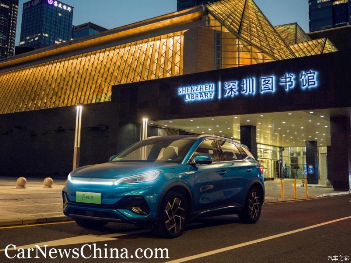 Tin xe tối 16/2: Lộ diện mẫu MPV 270 triệu sắp về Việt Nam, mẫu xe giá ngang Honda SH Mode ra mắt