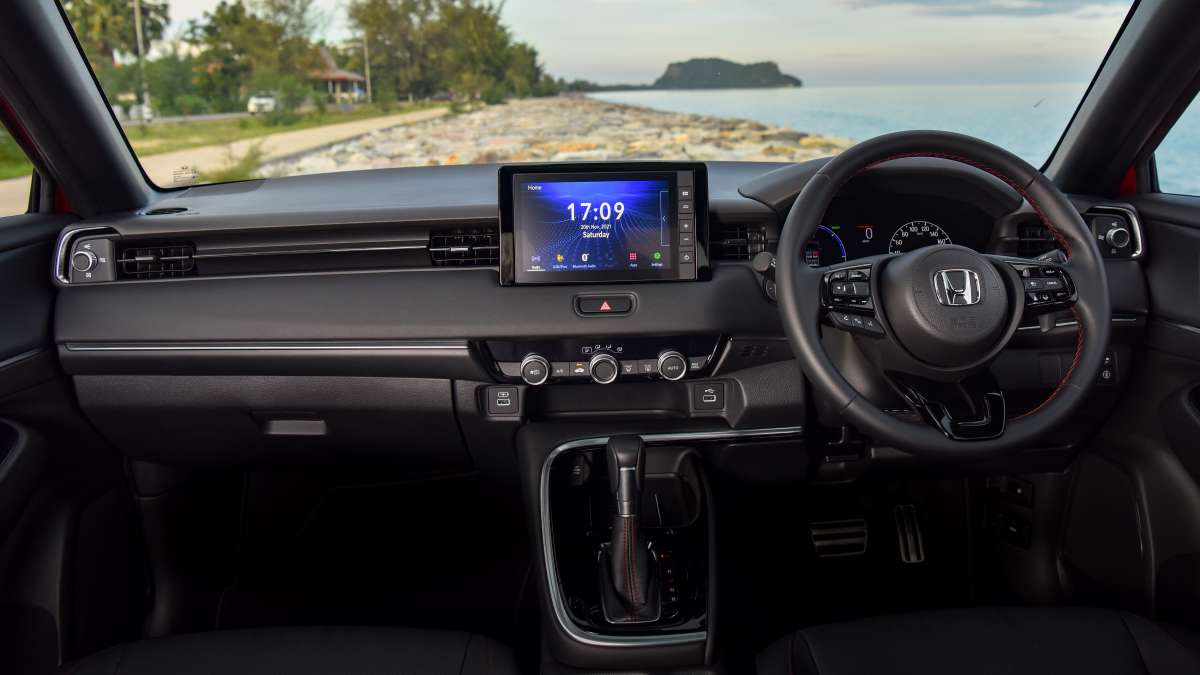 Honda HR-V 2022 chốt lịch về đại lý Việt, hé lộ loạt nâng cấp đủ sức 'hạ bệ' Toyota Corolla Cross