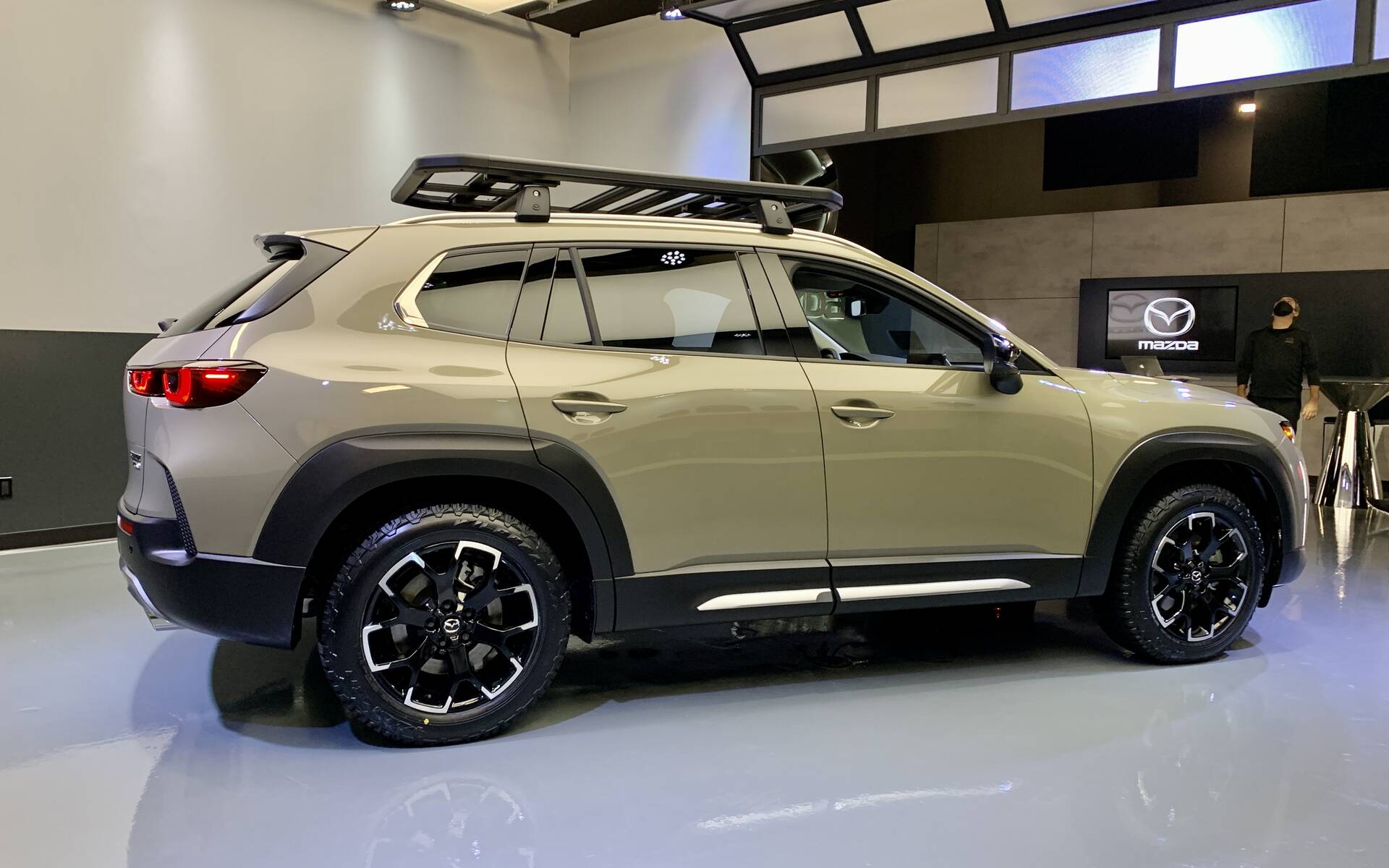 Mazda CX-5 2022 c&oacute; phi&ecirc;n bản mới với gi&aacute; chỉ 612 triệu, trang bị v&agrave; thiết kế 'bỏ xa' Hyundai Tucson