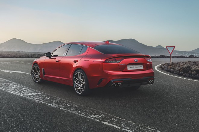 Kia Stinger 2021 chính thức 'ra trận', 'đe dọa' đối thủ Honda Civic ảnh 1