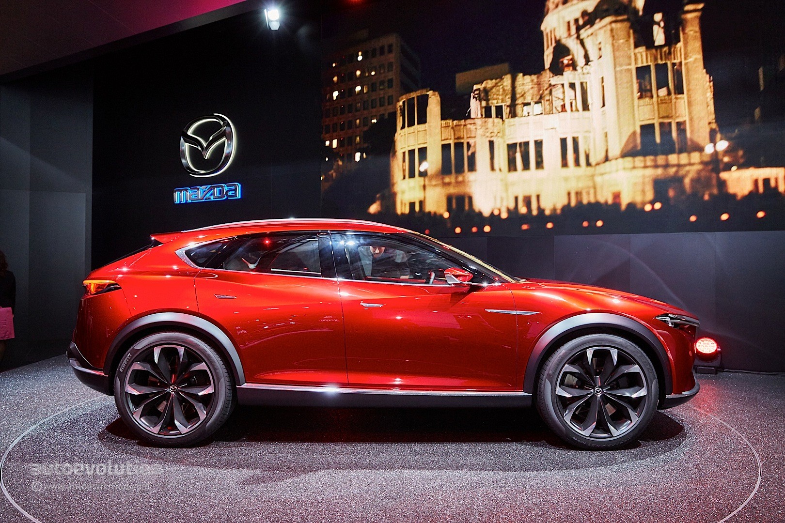 Mazda CX-5 thế hệ mới sắp lên sàn, đòi ‘đánh bật’ BMW X3 bằng động cơ siêu khủng ảnh 2