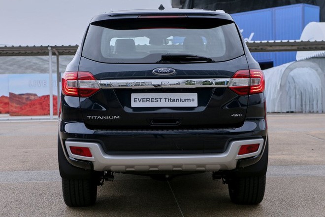 Ford Everest 2021 chốt ngày về nước: Thiết kế ‘đỉnh của chóp’ trước Toyota Fortuner, Hyundai SantaFe ảnh 3