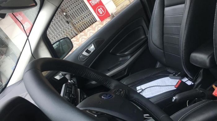 Ford EcoSport giảm sốc 80 triệu bất ngờ &lsquo;ch&aacute;y h&agrave;ng&rsquo;, d&acirc;n t&igrave;nh 'nh&aacute;o nh&agrave;o' t&igrave;m mua đối thủ Honda HR-V ảnh 3