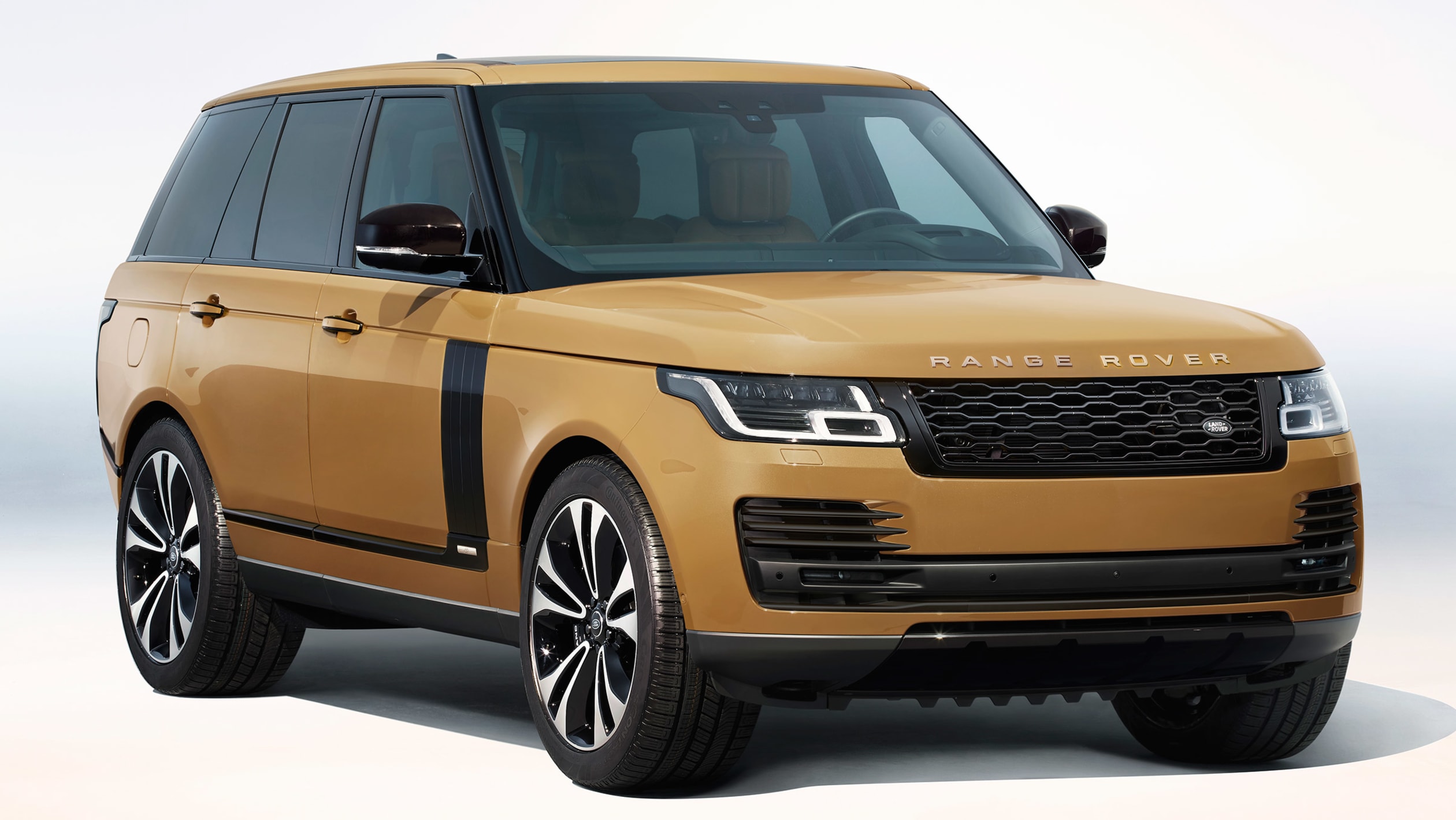 Range Rover tung bản đặc biệt kỷ niệm 50 năm với m&agrave;u sơn si&ecirc;u hiếm, đại gia Việt n&agrave;o sẽ c&oacute; đầu ti&ecirc;n?