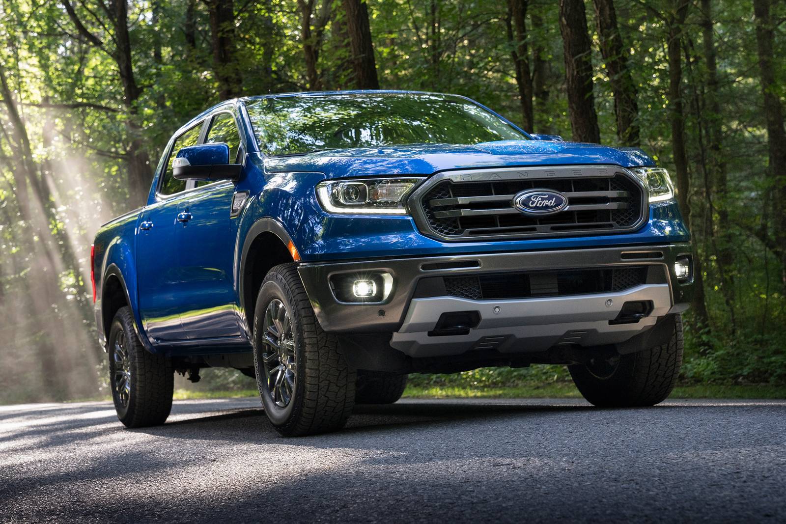 Ford Ranger 2020 giảm kỷ lục gần 100 triệu đồng tại đại lý Thấp nhất từ