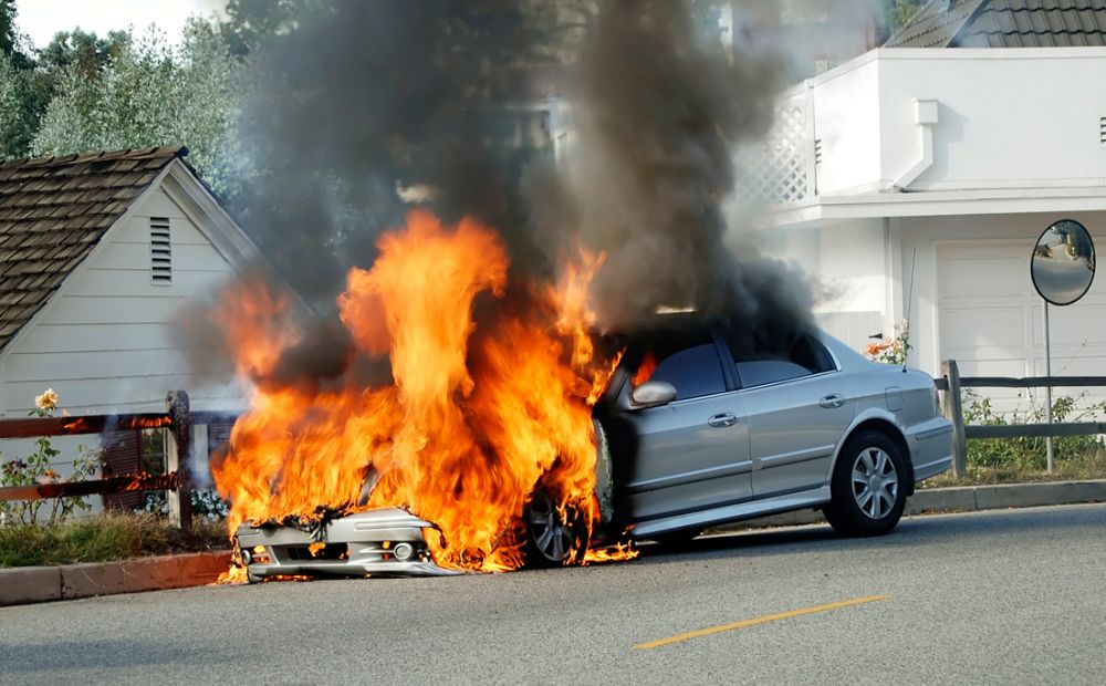 Làm thế nào để không bị chết cháy trên xe ô tô?