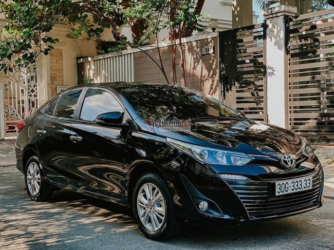 Toyota Vios bốc biển ngũ qu&yacute; 3, sang tay lại l&atilde;i cả tỷ đồng trong chớp mắt