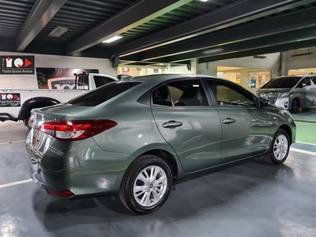 Toyota Vios 2021 lộ ảnh thực tế tại đại lý, 'vóc dáng' quá đẹp khiến ...