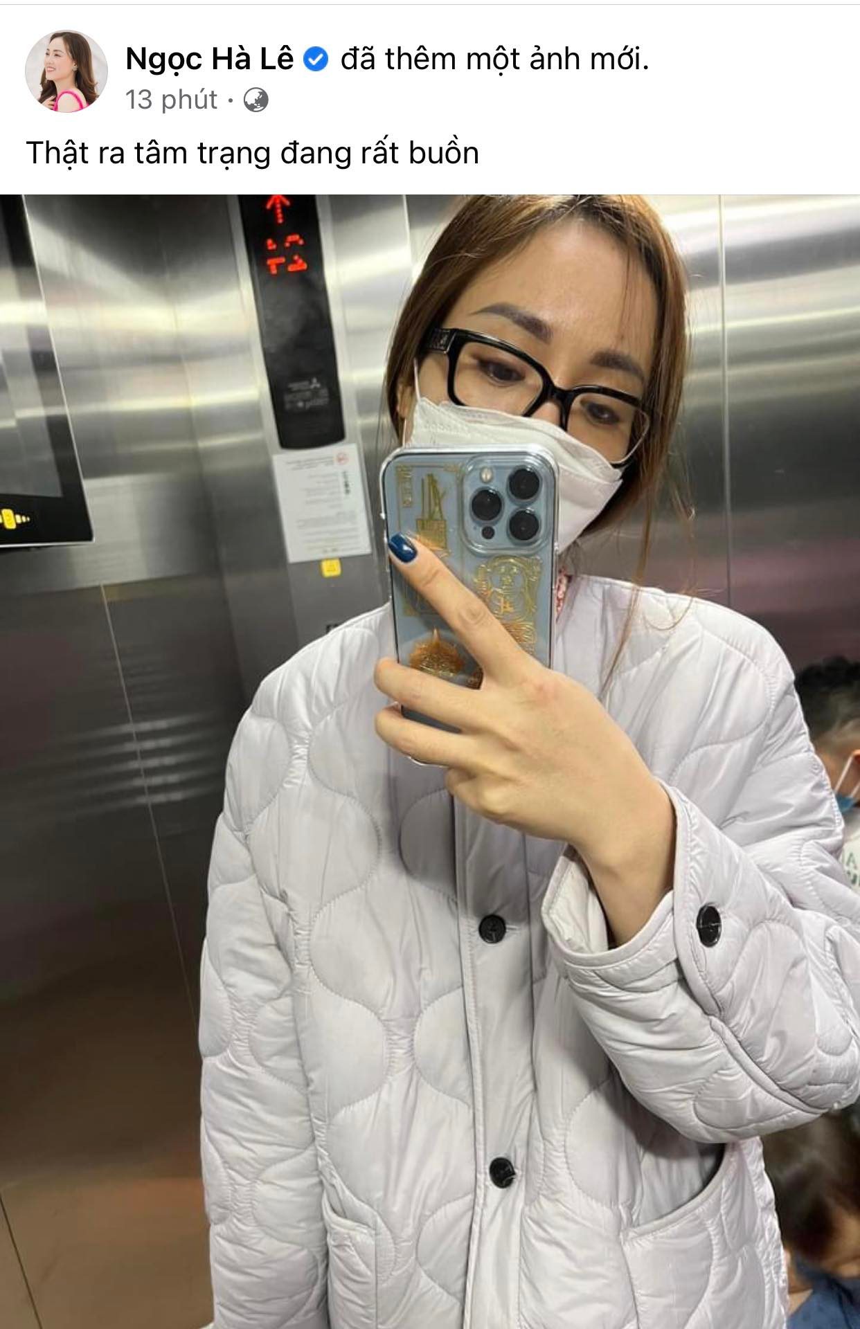 Ba-xa-cong-ly-xuat-hien-xanh-xao-gay-go-chia-se-chuyen-buon-2-vo-chong