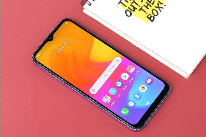 Top-3-dien-thoai-pin-khung-5000-mah-co-gia-duoi-5-trieu-dong-dang-duoc-giam-gia-14